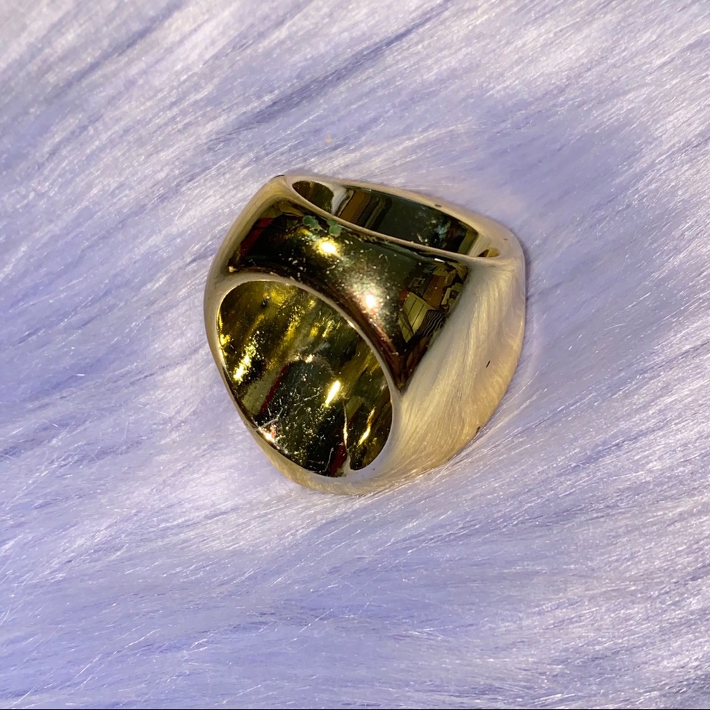 Vintage Gold Statement Ring - Picture 2 of 6